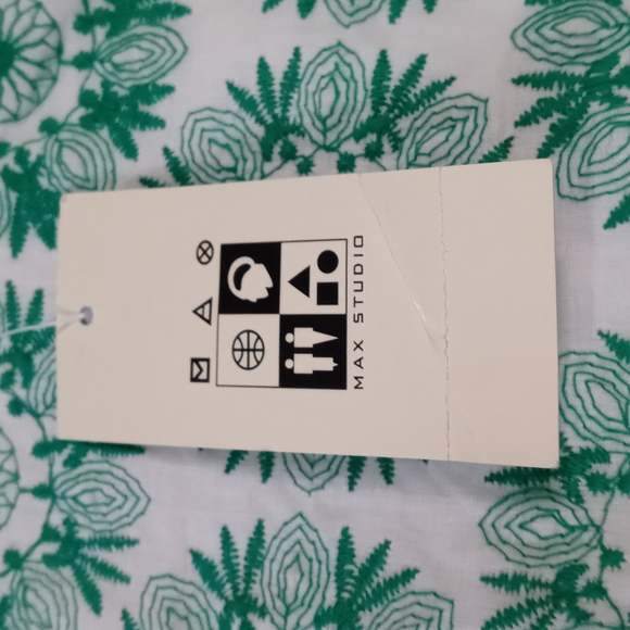 Max Studio Green & White Embroidered Mini Dress ~~So Cute!! Women's Size XS NWT - Picture 3 of 6